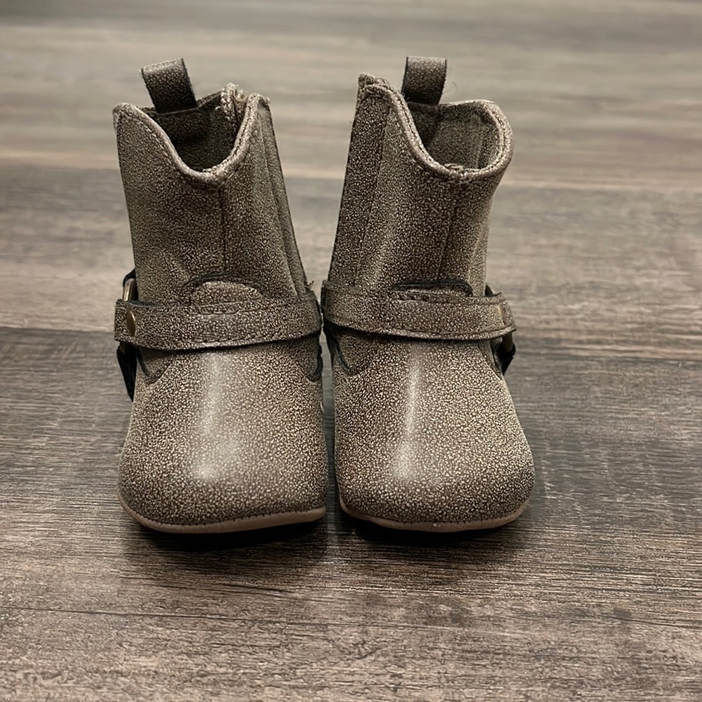 Carter’s Newborn brown baby boots.